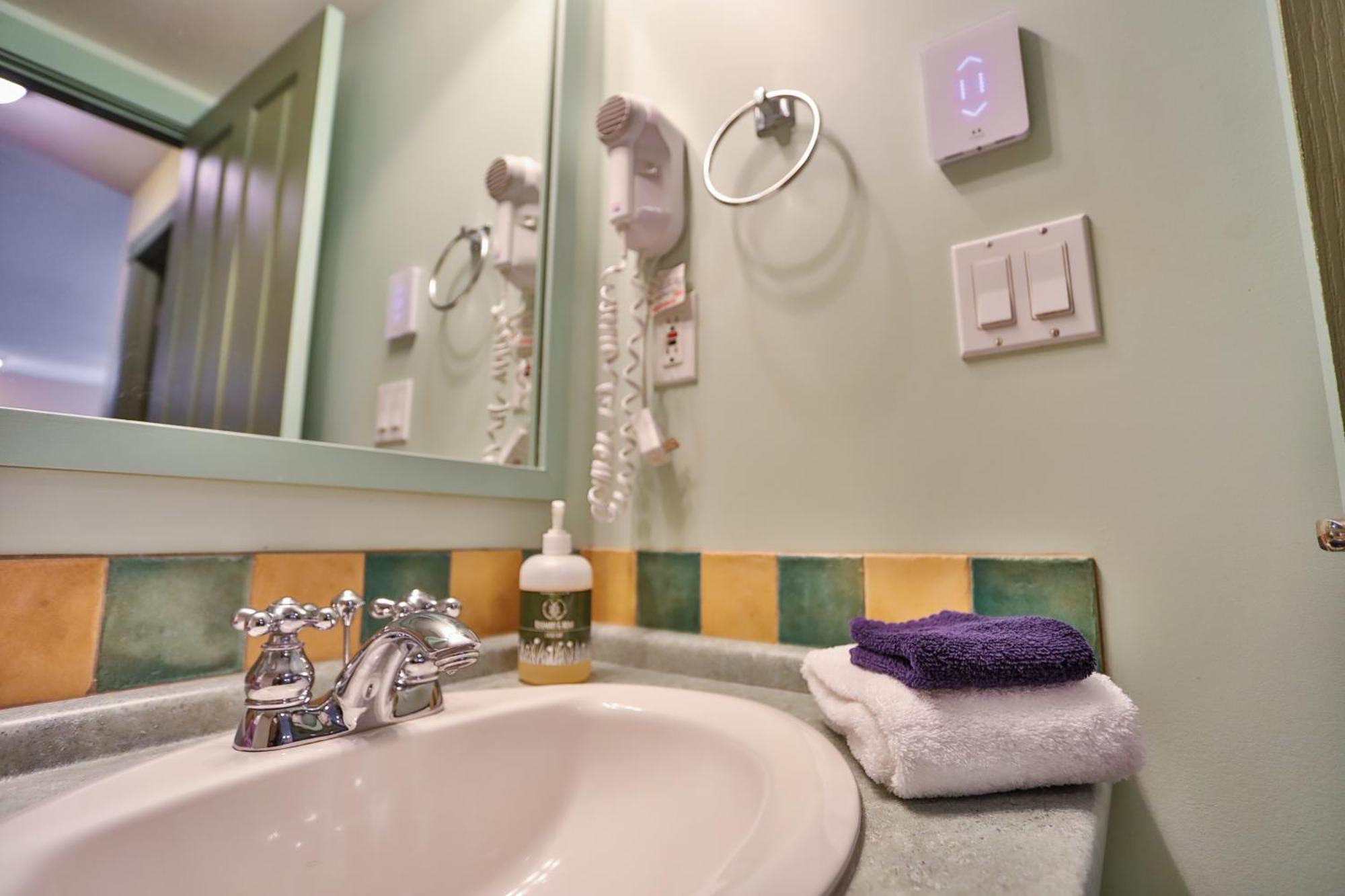 Aurora Townhomes By Stayin Panorama Room photo