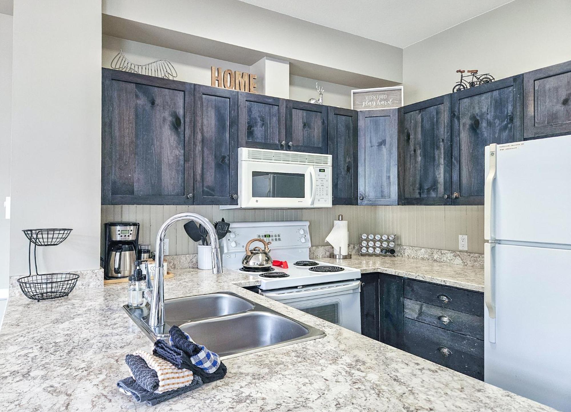 Aurora Townhomes By Stayin Panorama Room photo